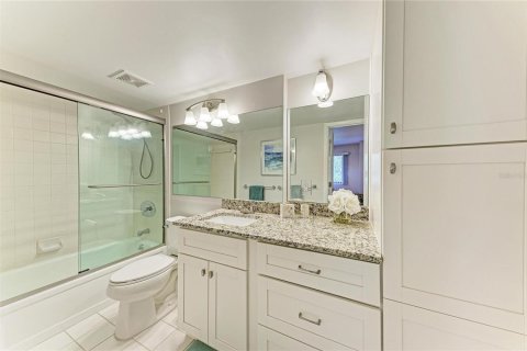 Condominio en venta en Sarasota, Florida, 2 dormitorios, 119.38 m2 № 2166069 - foto 30
