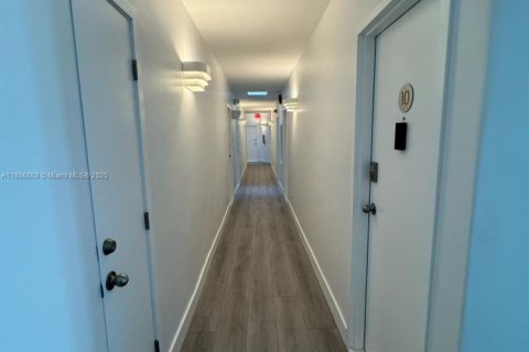 Appartement à louer à Miami Beach, Floride: 46.45 m2 № 1880400 - photo 4