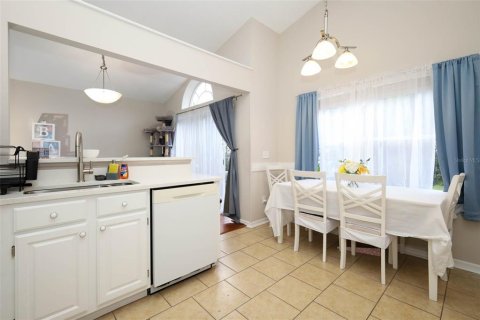 Villa ou maison à vendre à Apopka, Floride: 3 chambres, 123 m2 № 2405564 - photo 11