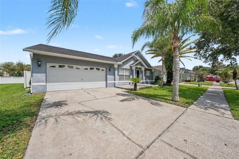 Villa ou maison à vendre à Wesley Chapel, Floride: 4 chambres, 198.44 m2 № 2230589 - photo 5