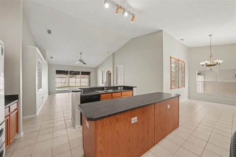 Villa ou maison à vendre à Wesley Chapel, Floride: 4 chambres, 198.44 m2 № 2230589 - photo 16