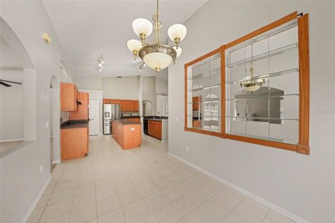 Villa ou maison à vendre à Wesley Chapel, Floride: 4 chambres, 198.44 m2 № 2230589 - photo 13