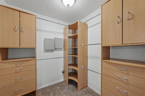 Villa ou maison à vendre à Wesley Chapel, Floride: 4 chambres, 198.44 m2 № 2230589 - photo 22