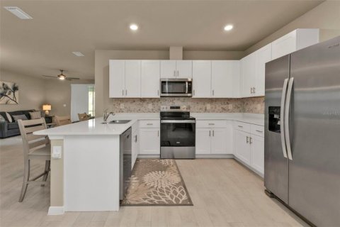House in Port Charlotte, Florida 2 bedrooms, 140.84 sq.m. № 1876742 - photo 11