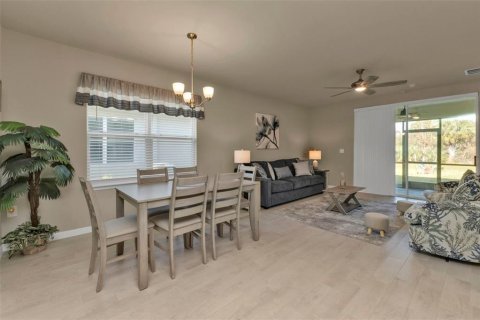 House in Port Charlotte, Florida 2 bedrooms, 140.84 sq.m. № 1876742 - photo 19