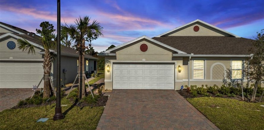 House in Port Charlotte, Florida 2 bedrooms, 140.84 sq.m. № 1876742