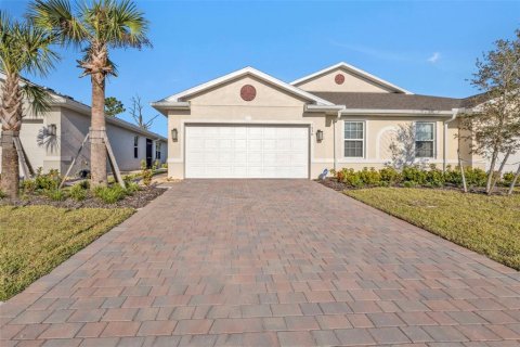 House in Port Charlotte, Florida 2 bedrooms, 140.84 sq.m. № 1876742 - photo 3