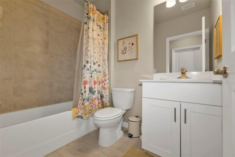 House in Port Charlotte, Florida 2 bedrooms, 140.84 sq.m. № 1876742 - photo 15