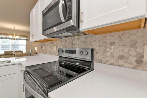 House in Port Charlotte, Florida 2 bedrooms, 140.84 sq.m. № 1876742 - photo 13