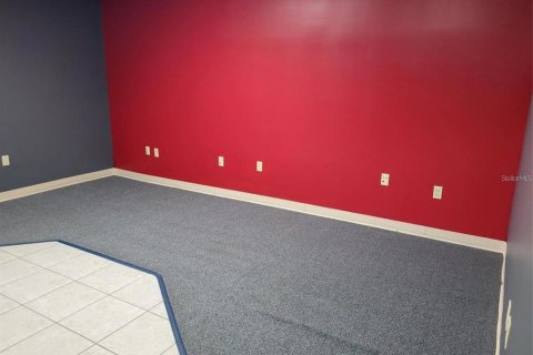 Propiedad comercial en alquiler en Orlando, Florida, 1172.71 m2 № 1590153 - foto 14