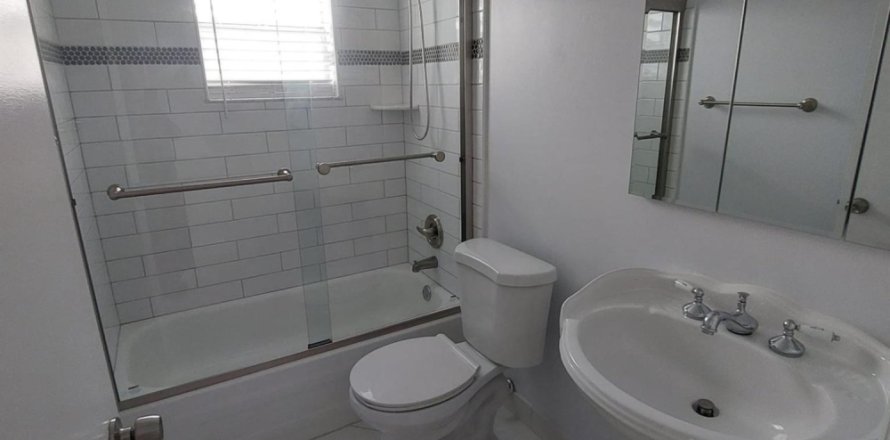 Condo à Delray Beach, Floride, 2 chambres  № 981670
