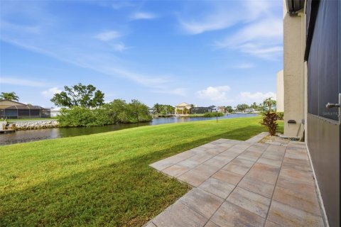 Copropriété à vendre à New Port Richey, Floride: 2 chambres, 89 m2 № 2198332 - photo 28