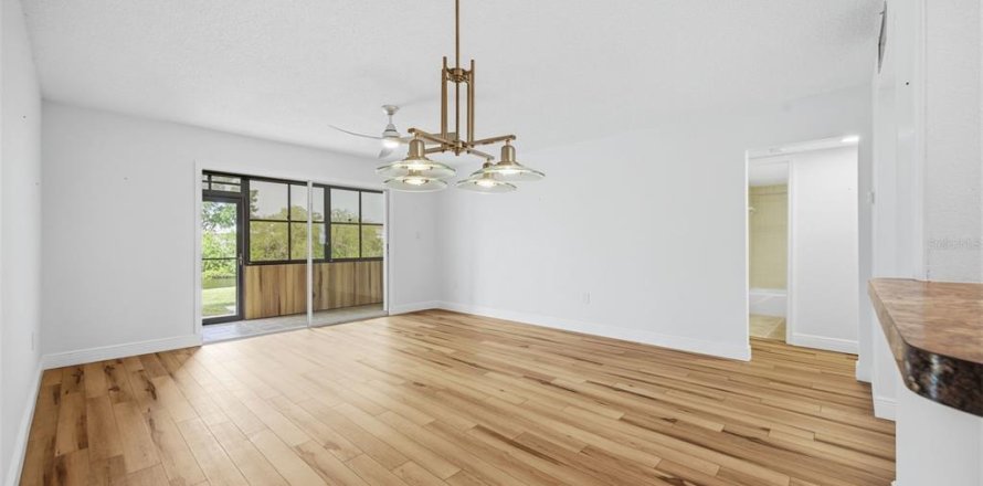 Condo à New Port Richey, Floride, 2 chambres  № 2198332