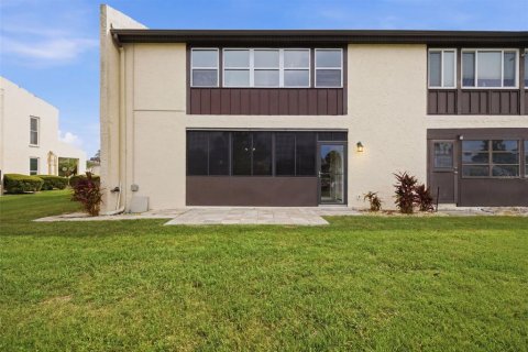 Copropriété à vendre à New Port Richey, Floride: 2 chambres, 89 m2 № 2198332 - photo 29