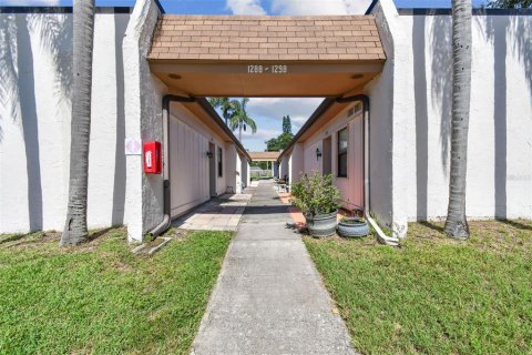 Condominio en alquiler en Clearwater, Florida, 1 dormitorio, 60.01 m2 № 1915986 - foto 2