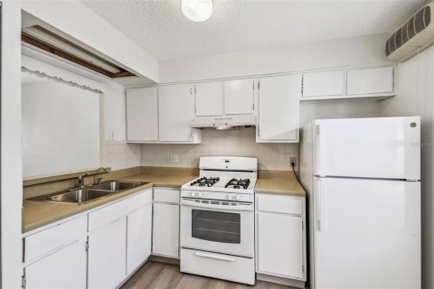 Condominio en alquiler en Clearwater, Florida, 1 dormitorio, 60.01 m2 № 1915986 - foto 7