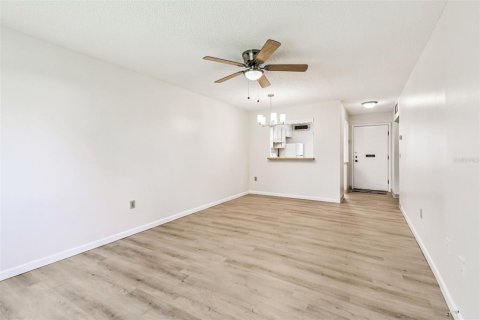 Condominio en alquiler en Clearwater, Florida, 1 dormitorio, 60.01 m2 № 1915986 - foto 21