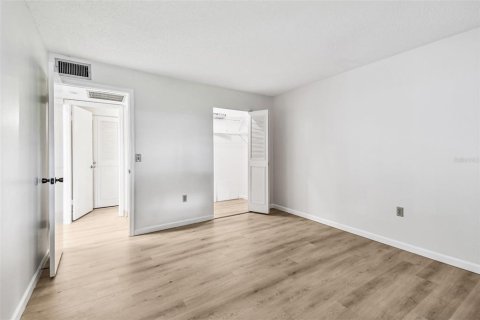 Condominio en alquiler en Clearwater, Florida, 1 dormitorio, 60.01 m2 № 1915986 - foto 24
