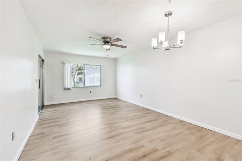 Condominio en alquiler en Clearwater, Florida, 1 dormitorio, 60.01 m2 № 1915986 - foto 14