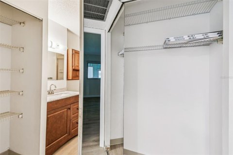 Condominio en alquiler en Clearwater, Florida, 1 dormitorio, 60.01 m2 № 1915986 - foto 30
