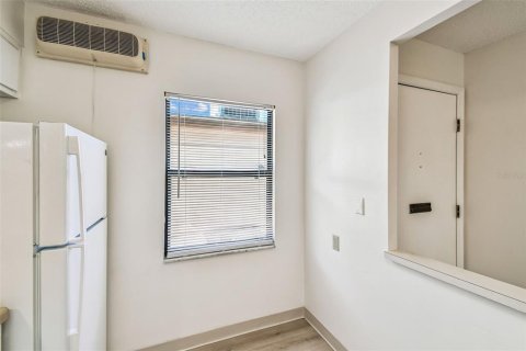 Condominio en alquiler en Clearwater, Florida, 1 dormitorio, 60.01 m2 № 1915986 - foto 11