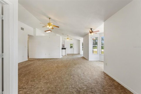 House in Fort Meade, Florida 3 bedrooms, 171.5 sq.m. № 1853124 - photo 7