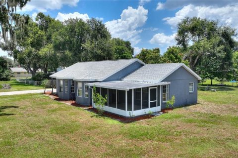 House in Fort Meade, Florida 3 bedrooms, 171.5 sq.m. № 1853124 - photo 2