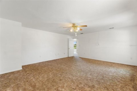 House in Fort Meade, Florida 3 bedrooms, 171.5 sq.m. № 1853124 - photo 14