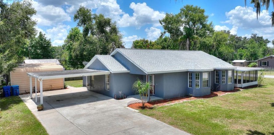 House in Fort Meade, Florida 3 bedrooms, 171.5 sq.m. № 1853124