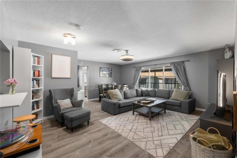 Copropriété à vendre à Clearwater, Floride: 2 chambres, 97.45 m2 № 2142066 - photo 4