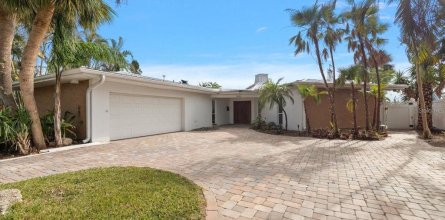 Casa en Saint Petersburg, Florida 3 dormitorios, 229.38 m2 № 2318471