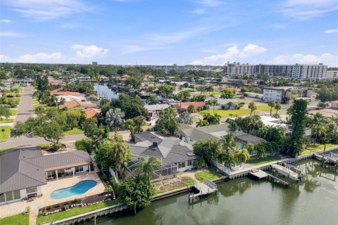 Casa en venta en Saint Petersburg, Florida, 3 dormitorios, 229.38 m2 № 2318471 - foto 14