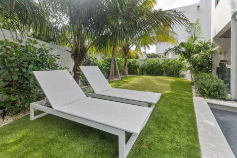 Villa ou maison à vendre à Anna Maria, Floride: 4 chambres, 242.75 m2 № 1525292 - photo 13