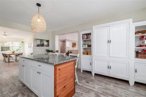 Casa en venta en New Smyrna Beach, Florida, 3 dormitorios, 200.39 m2 № 1777408 - foto 17