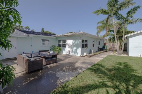 Casa en venta en New Smyrna Beach, Florida, 3 dormitorios, 200.39 m2 № 1777408 - foto 10