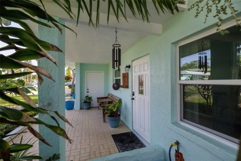 Casa en venta en New Smyrna Beach, Florida, 3 dormitorios, 200.39 m2 № 1777408 - foto 9