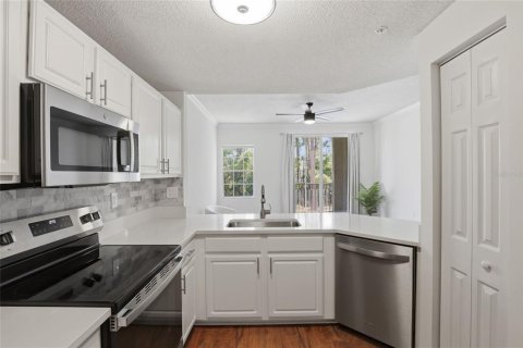 Condominio en venta en Sarasota, Florida, 1 dormitorio, 95.88 m2 № 2093489 - foto 8