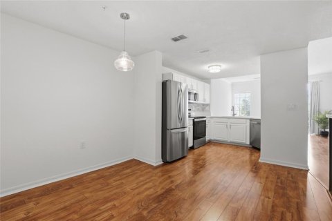 Condominio en venta en Sarasota, Florida, 1 dormitorio, 95.88 m2 № 2093489 - foto 6