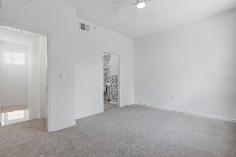Condominio en venta en Sarasota, Florida, 1 dormitorio, 95.88 m2 № 2093489 - foto 15