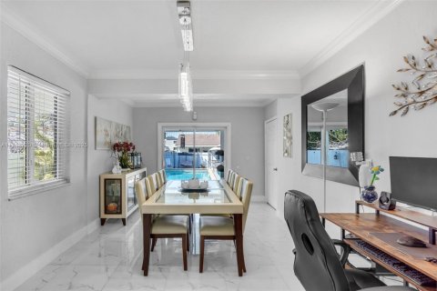 Villa ou maison à vendre à Hialeah, Floride: 4 chambres, 130.43 m2 № 1857286 - photo 13