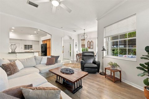 Condo in Tarpon Springs, Florida, 3 bedrooms № 2428844 - photo 6