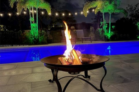 House in Parkland, Florida 3 bedrooms, 184.69 sq.m. № 2040609 - photo 28