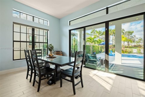 House in Parkland, Florida 3 bedrooms, 184.69 sq.m. № 2040609 - photo 13