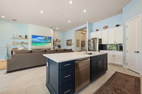 House in Parkland, Florida 3 bedrooms, 184.69 sq.m. № 2040609 - photo 10