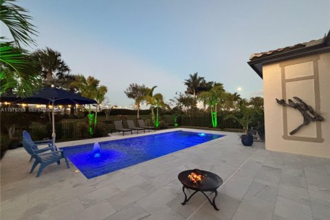 House in Parkland, Florida 3 bedrooms, 184.69 sq.m. № 2040609 - photo 26