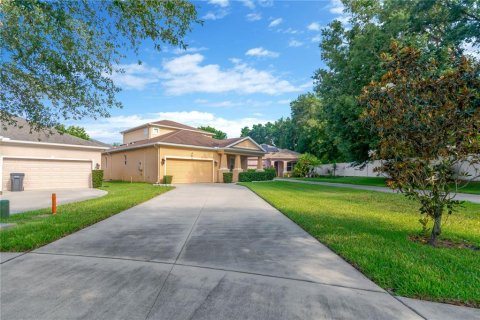 House in Valrico, Florida 4 bedrooms, 254.27 sq.m. № 1805665 - photo 28