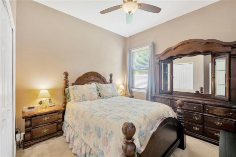 House in Valrico, Florida 4 bedrooms, 254.27 sq.m. № 1805665 - photo 18