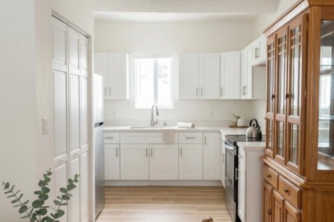 Снять в аренду квартиру в Холливуд, Флорида 3 комнаты, 721.11м2, № 2175467 - фото 3