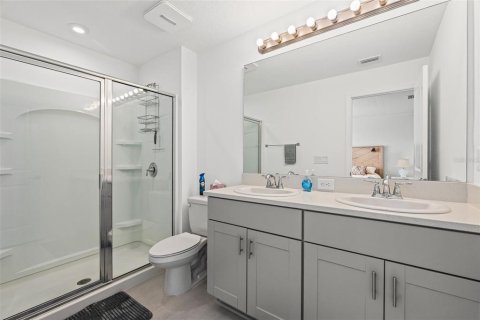 Townhouse in Nokomis, Florida 3 bedrooms, 127.55 sq.m. № 2394049 - photo 9