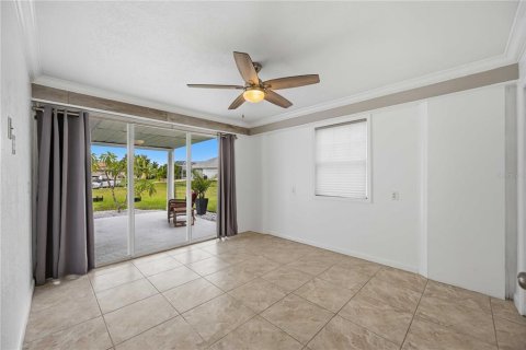 Casa en venta en Port Charlotte, Florida, 4 dormitorios, 174.19 m2 № 2226139 - foto 8